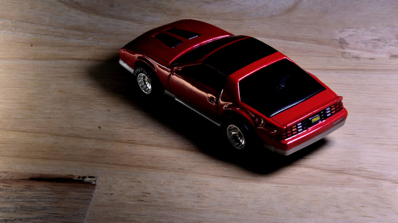 Illustration for article titled A red Camaro